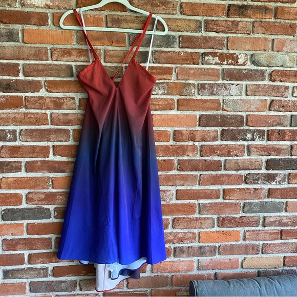 Athleta Daytrip Ombré Convertible Dress - Picture 3 of 9